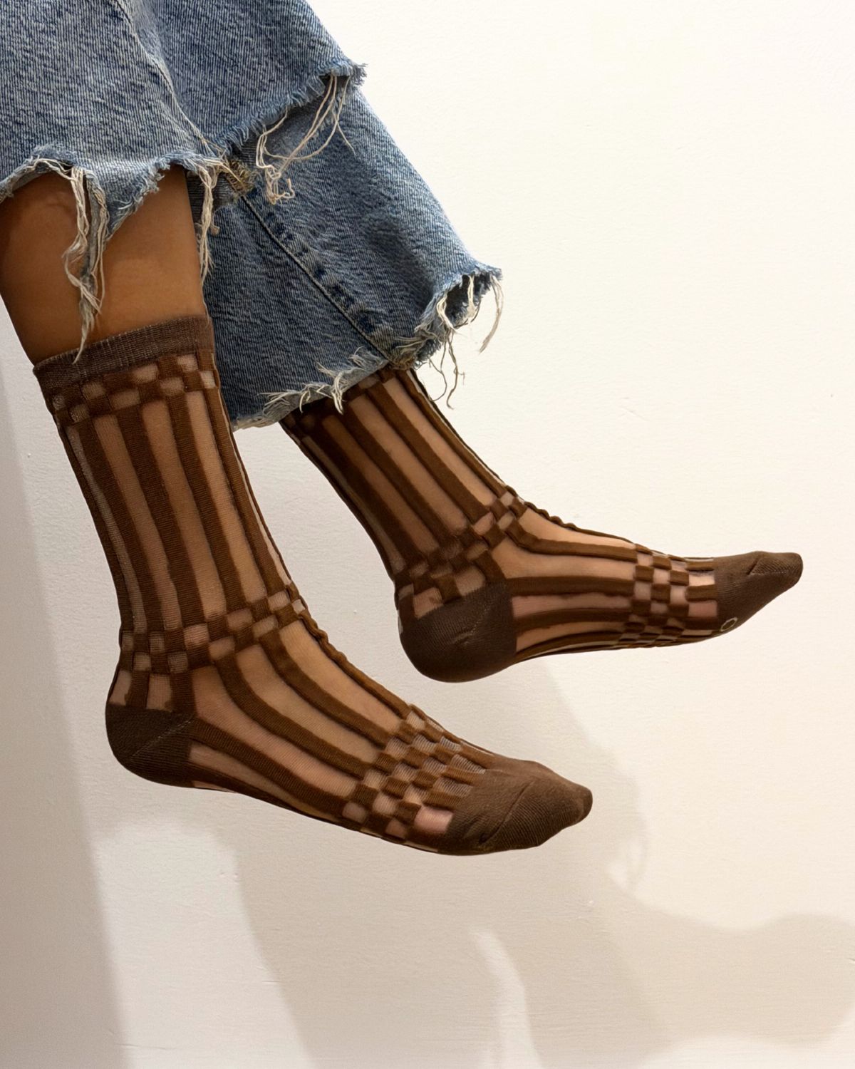 SHEER SOCKS - STRIP&CHECK BROWN