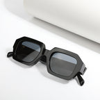 NERO / sunglasses