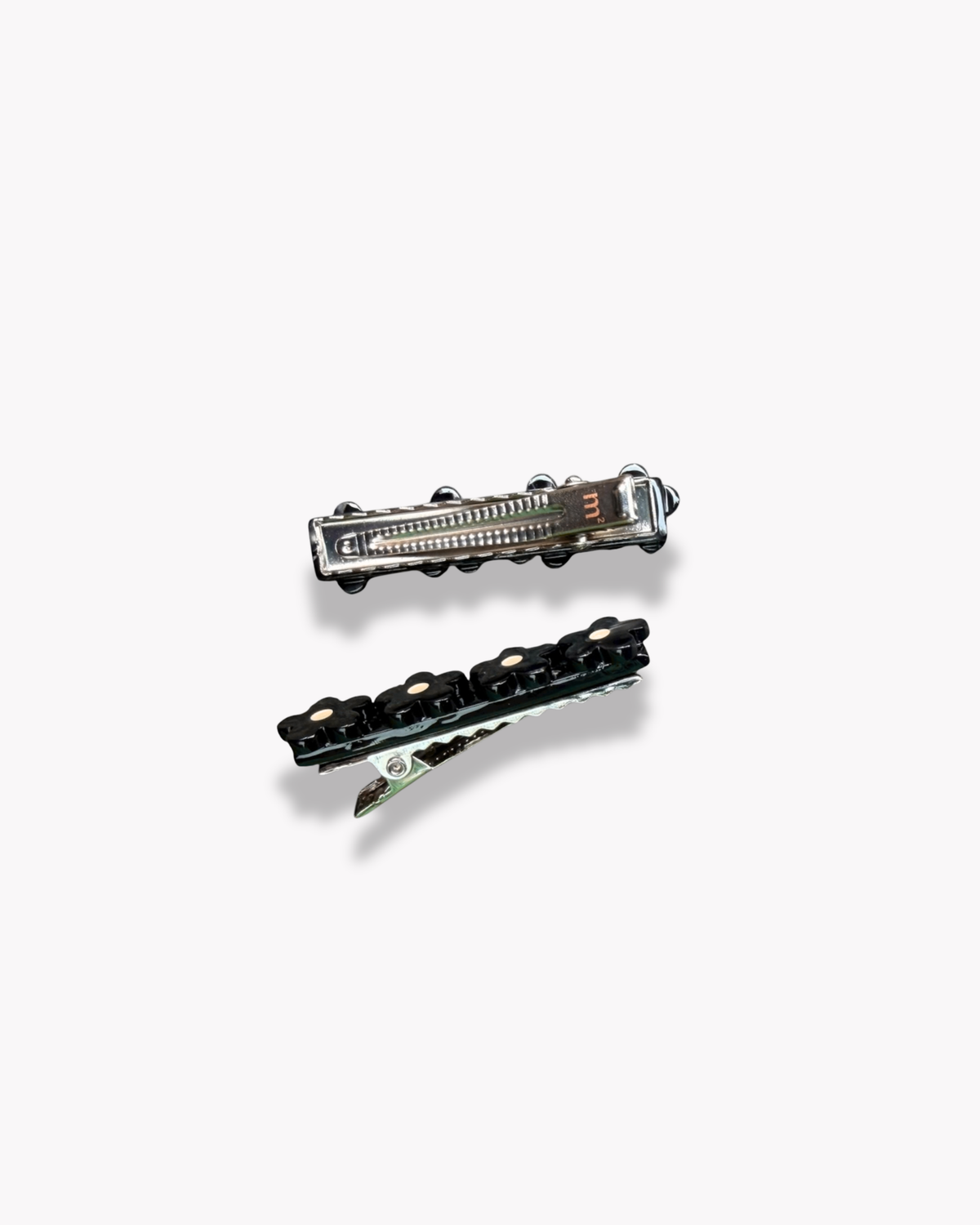 DAISY HAIR CLIP - BLACK & WHITE