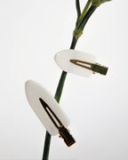 MUST HAIR CLIP - WHITE