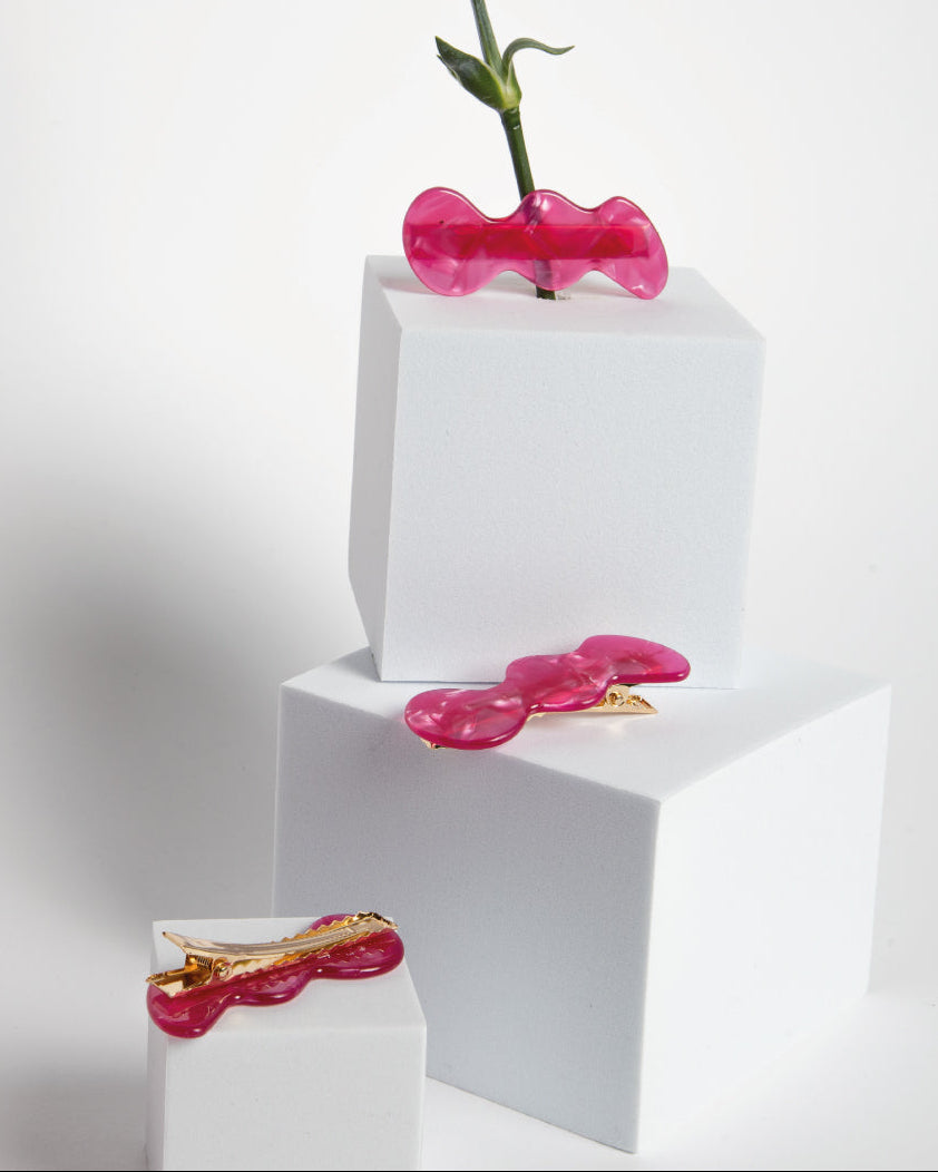 LOPSIDED HAIR CLIP - POWER PINK