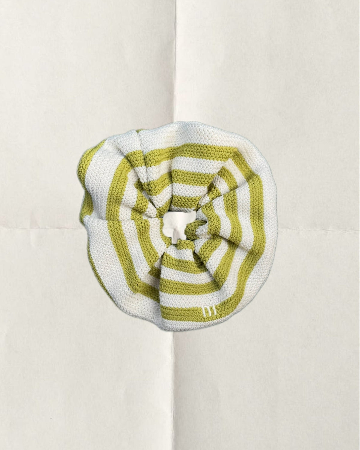 KNITTED SCRUNCHIE - GREEN&CREAM
