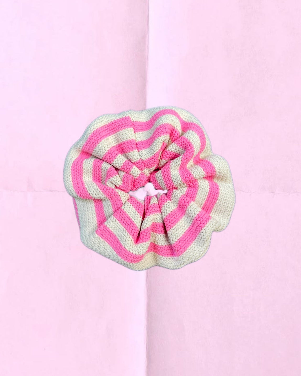 KNITTED SCRUNCHIE - FUCHSIA&BEIGE